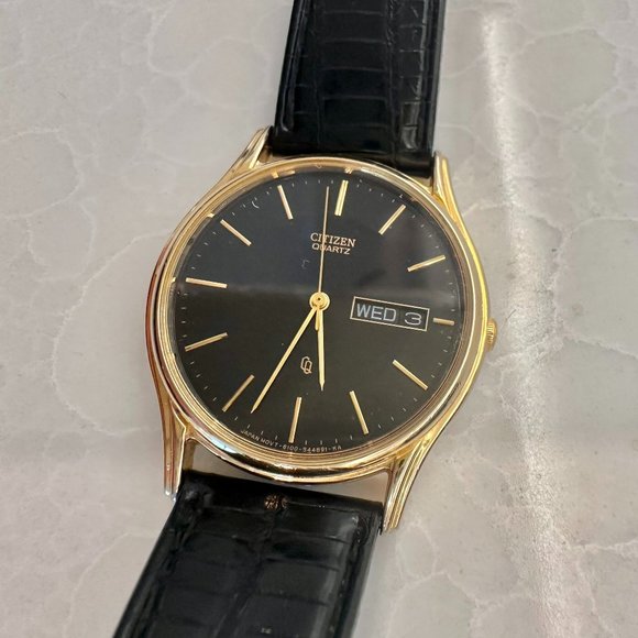 Men's Citizen Quartz date/date Watch-Gold tone-leather strap-new battery - Picture 1 of 14